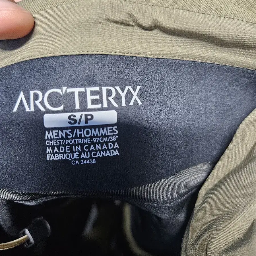 아크테릭스 그리폰 리프 s 새제품 arcteryx leaf gryphon