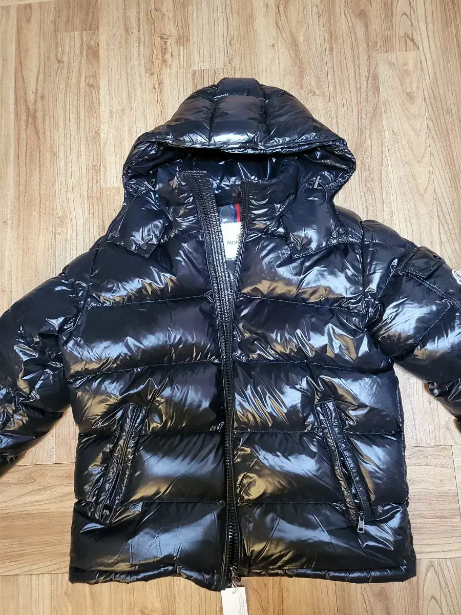 Moncler maya Padded size 4