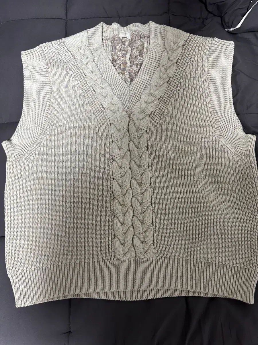 Kos Knit Vest XL sells