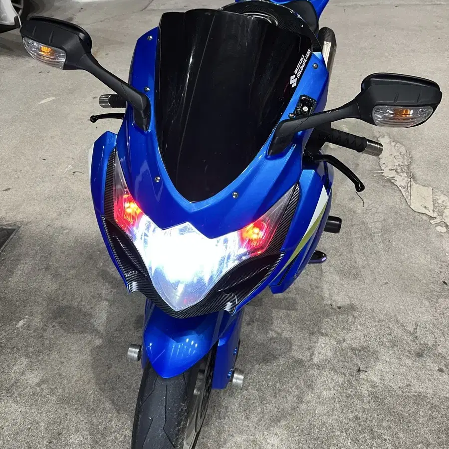 GSX R1000 북미형 팝니다.