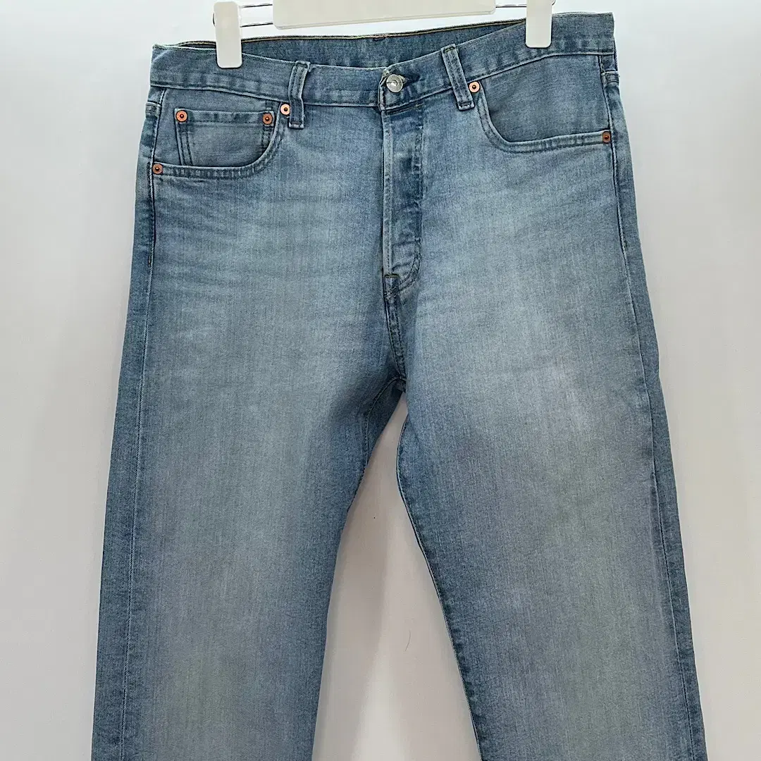 (32")Vintage Levi's 501 Jeans LE383