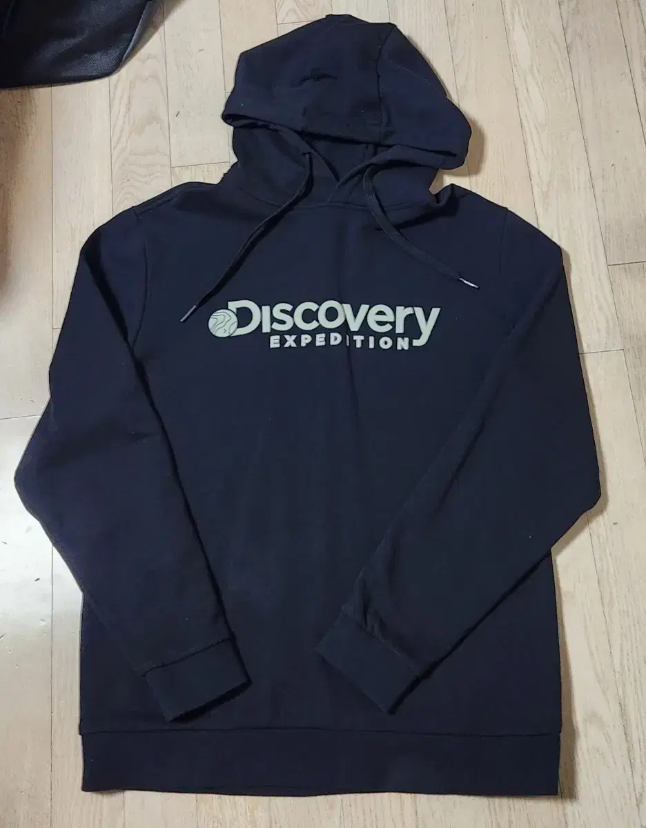 New>Discovery Hoodie (105 XL) Black