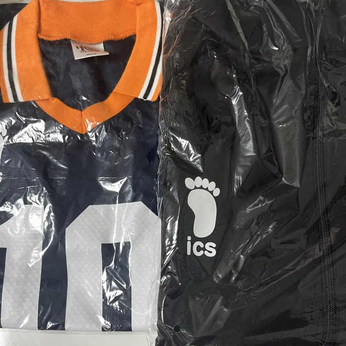 Unsealed haikyuu Karasuno jersey hinata No. 10 jersey Toho Shop Official