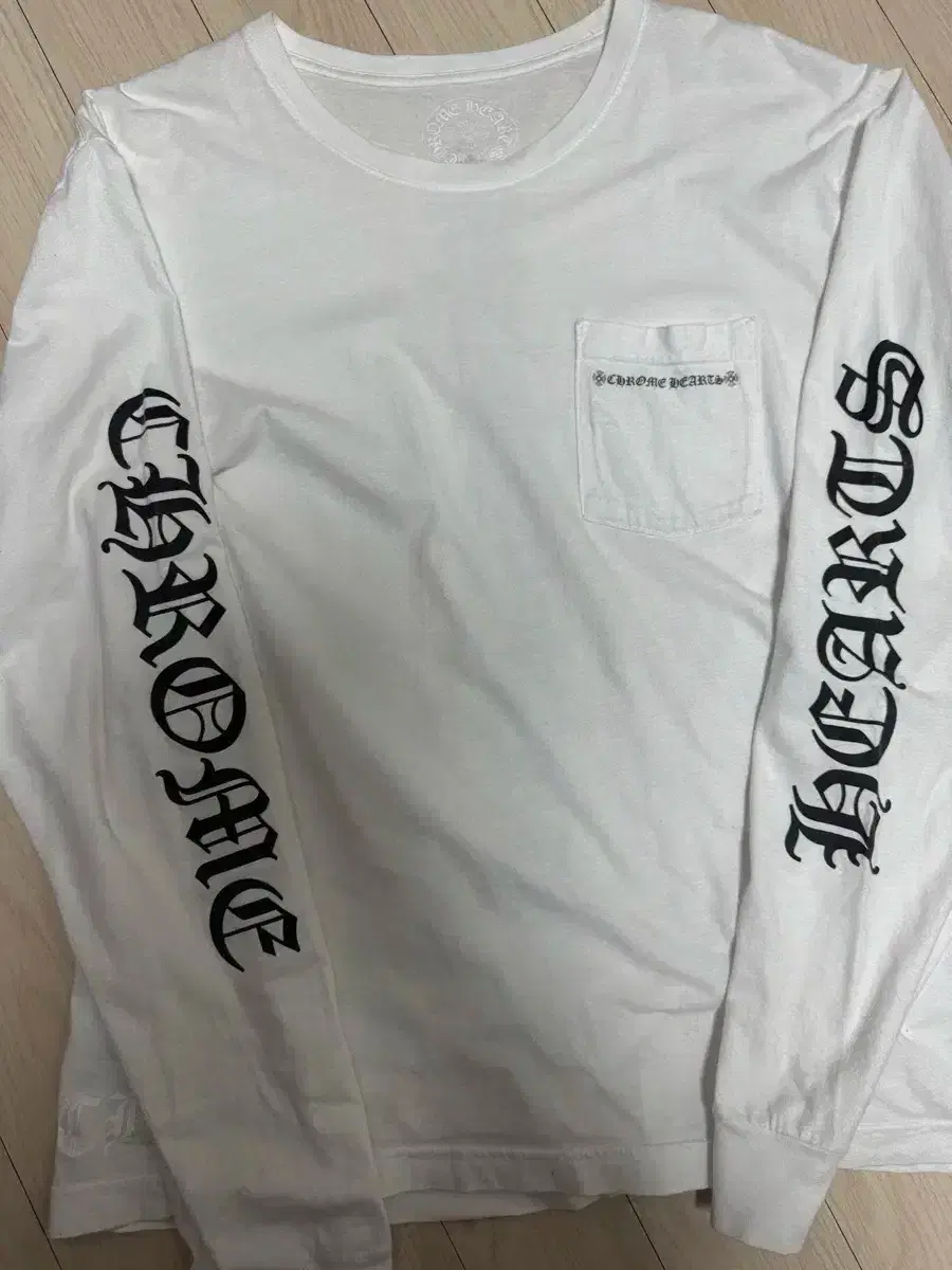 L) (Rare) Chrome Hearts Long Sleeves