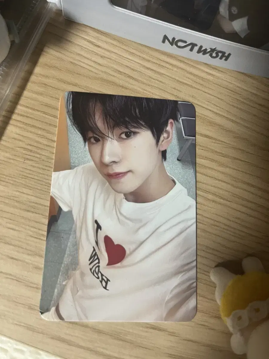 Steady Pop Up Photocard T-Shirt Uushi