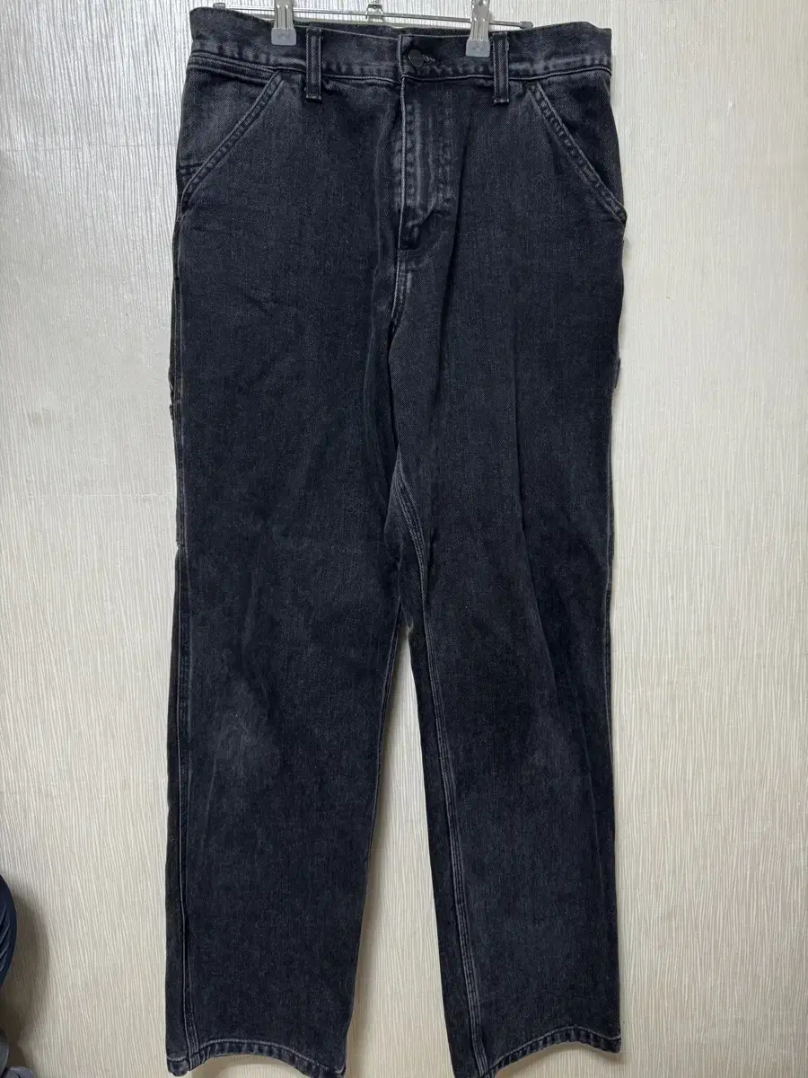 Calhart Cargo Jeans (29x32)