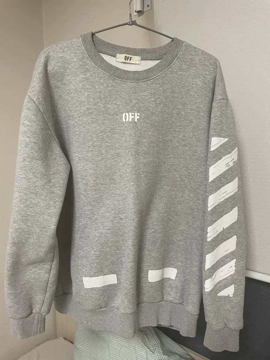 Off-White Arrow Man-to-Man Gray M (100)