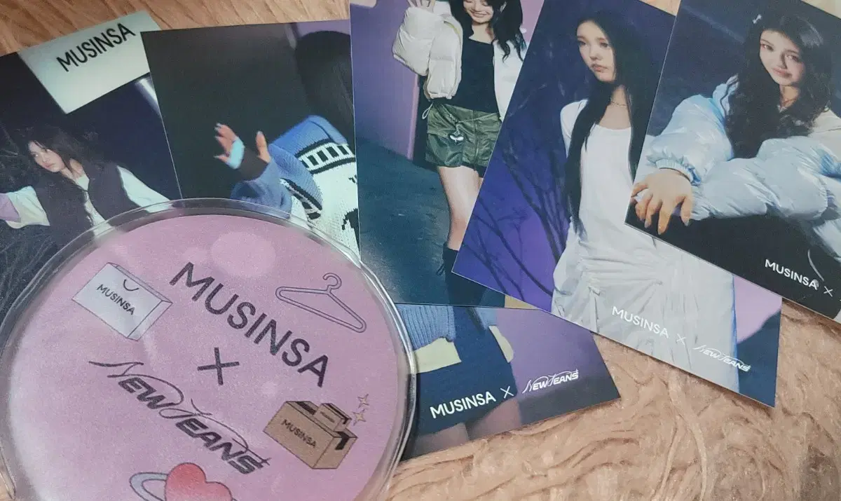 New Jeans Mushin Shrine limited edition Gift postcard + Hot Pack Set