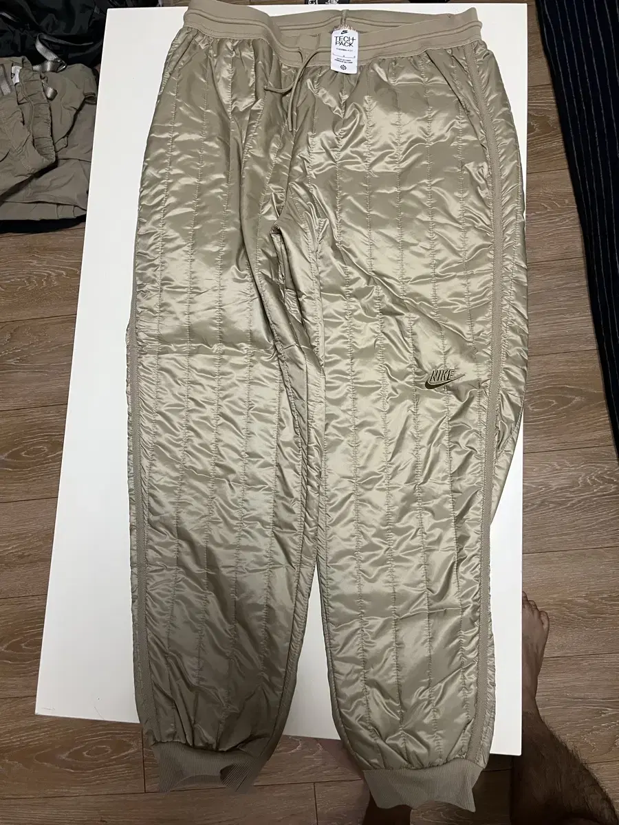 Nike Quilted Quilted Trousers L