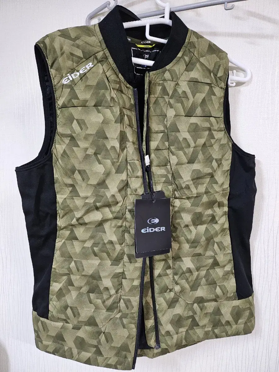 Eider Vest 100