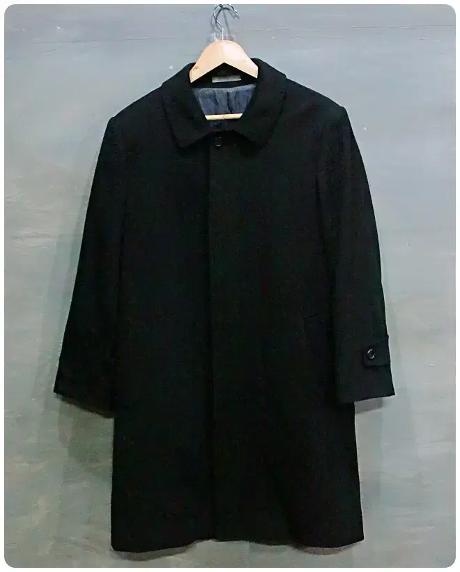 [100] Givenchy 100% cashmere Chesterfield single coat