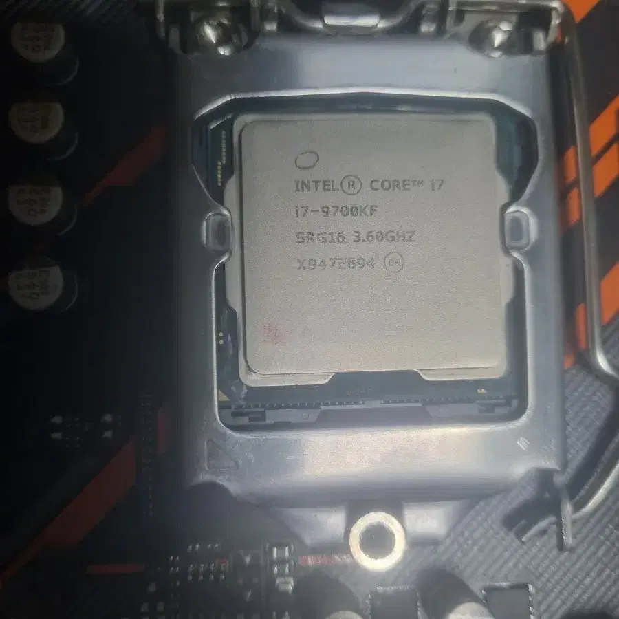 I7 9700kf+메인보드+수냉쿨러