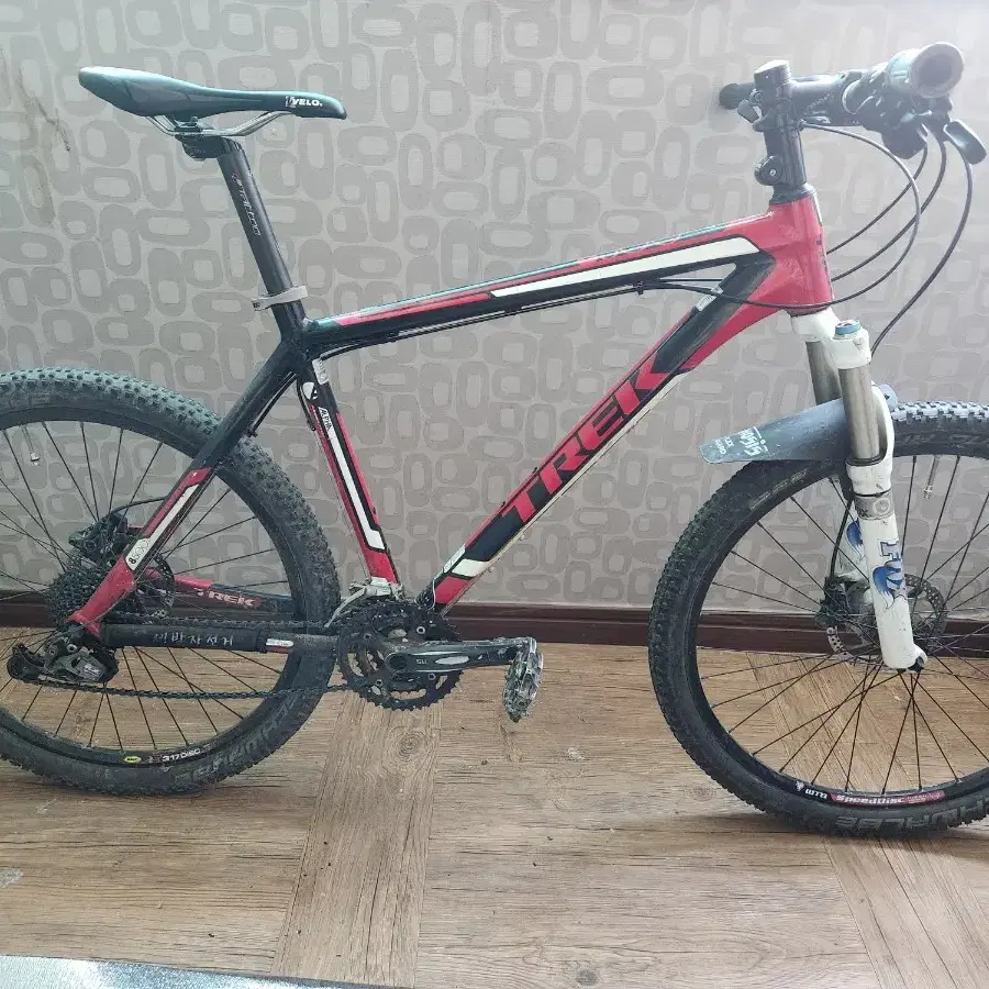 mtb 트렉 8500  울산 직거래 대차 안합니다