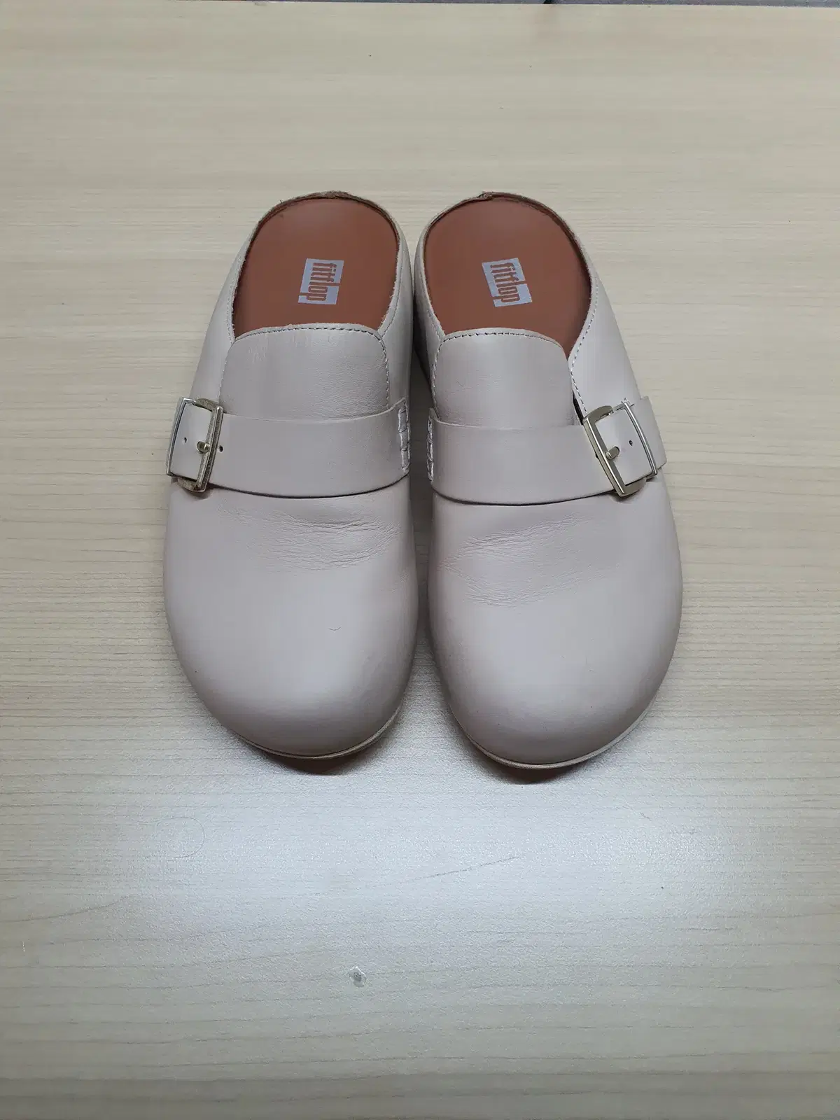 핏플랍 FITFLOP 뮬슬리퍼 클로그 슈브 버클 스트랩 가죽