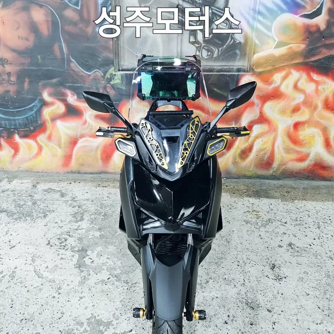 XMAX300CC/24년식/페리/12761KM/골드풀튜닝/컨디션최상/중고