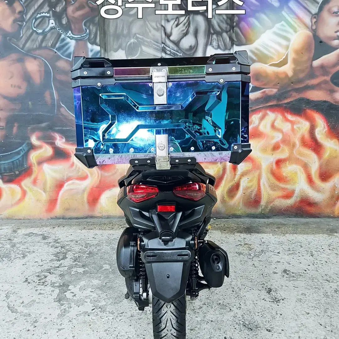 XMAX300CC/24년식/페리/12761KM/골드풀튜닝/컨디션최상/중고