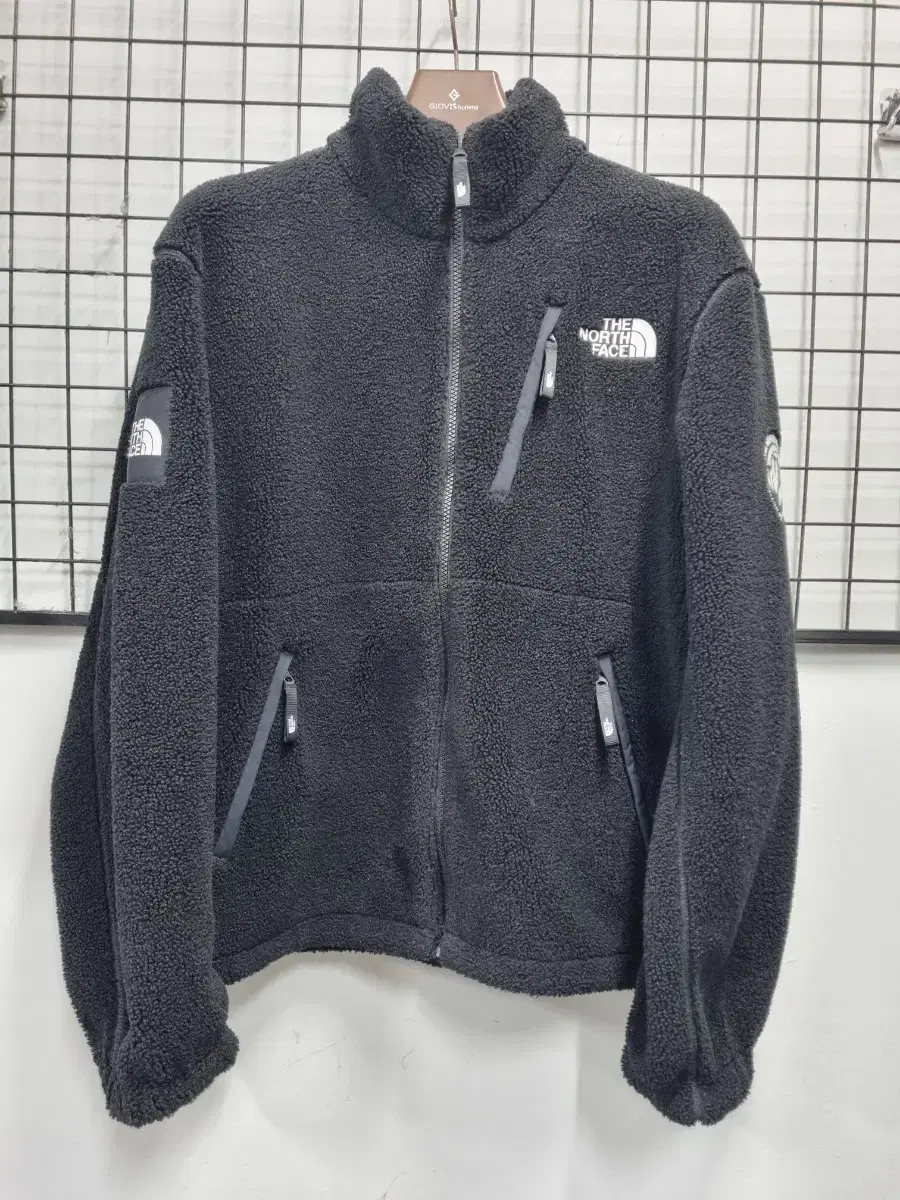 95M The North Face Remo Fleece Jacket.