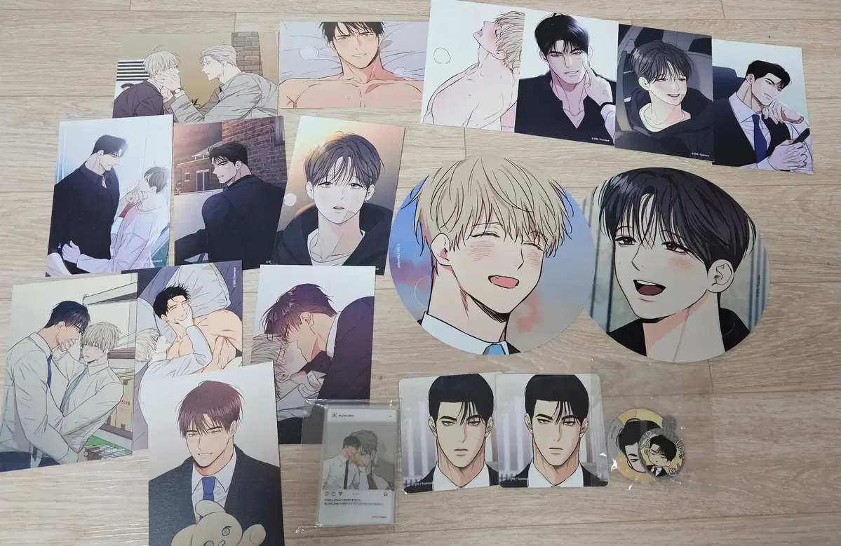 Tunik Danbi Art Exhibition Daily Alba Yeonjegoo Merchandise bulk WTS