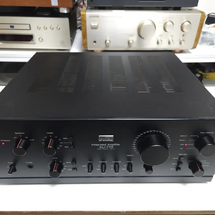 Sansui  AU-719앰프