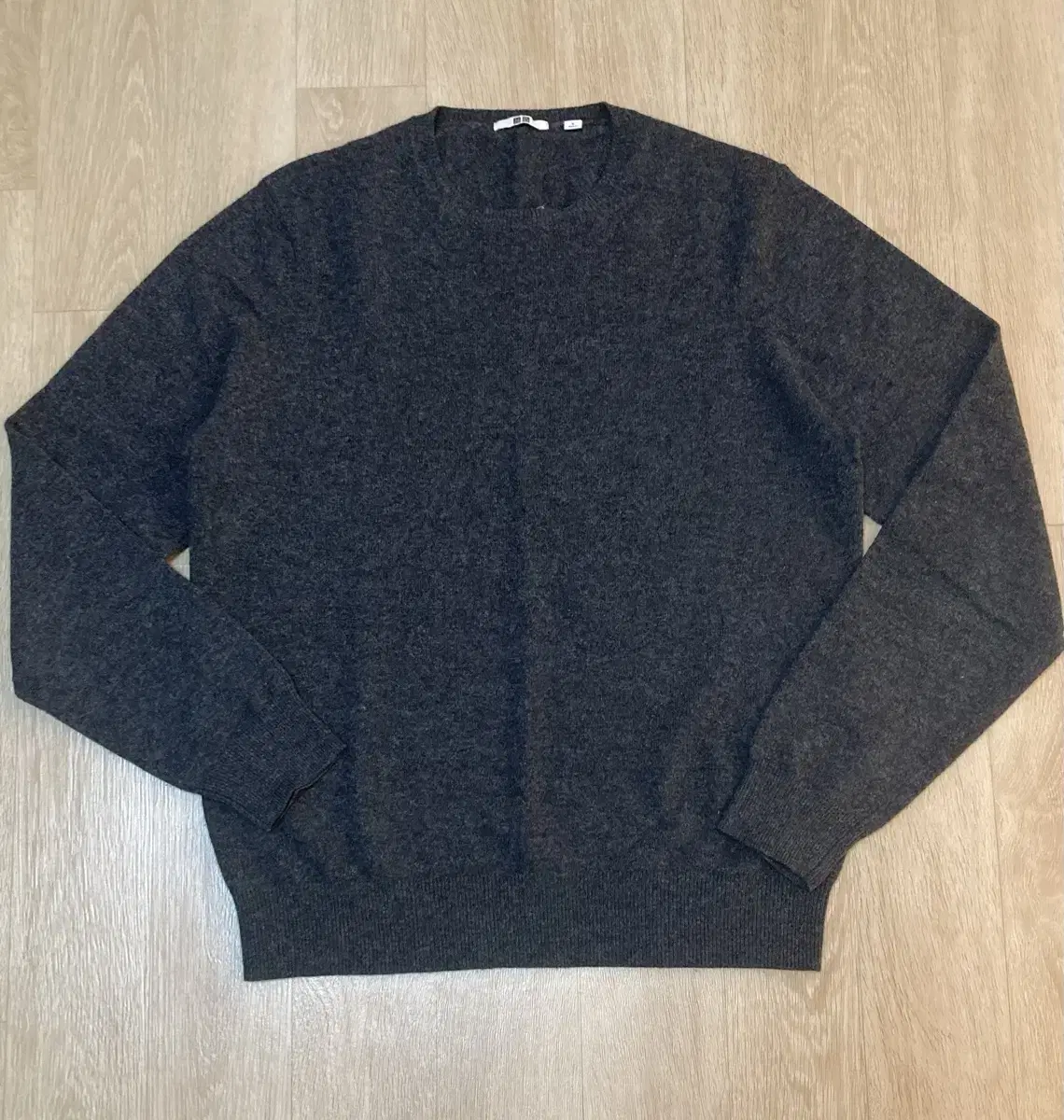 Uniqlo 100% cashmere knit S