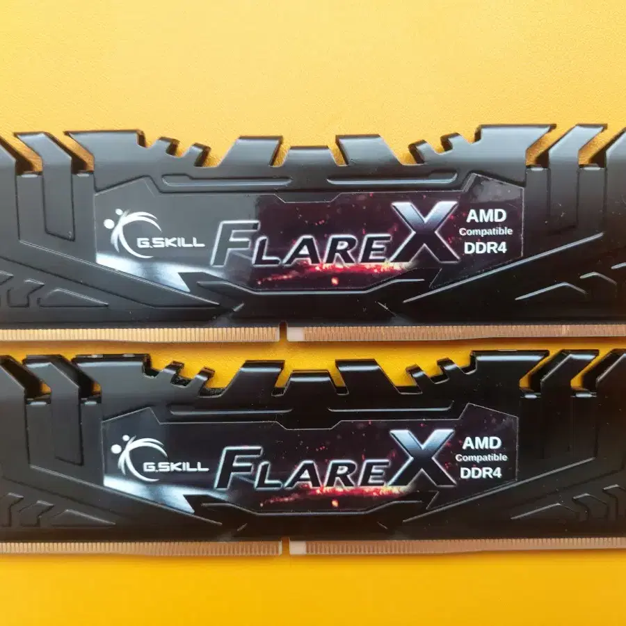 지스킬 Ddr4 램 3200 cl14 8*2(16g) 팝니다