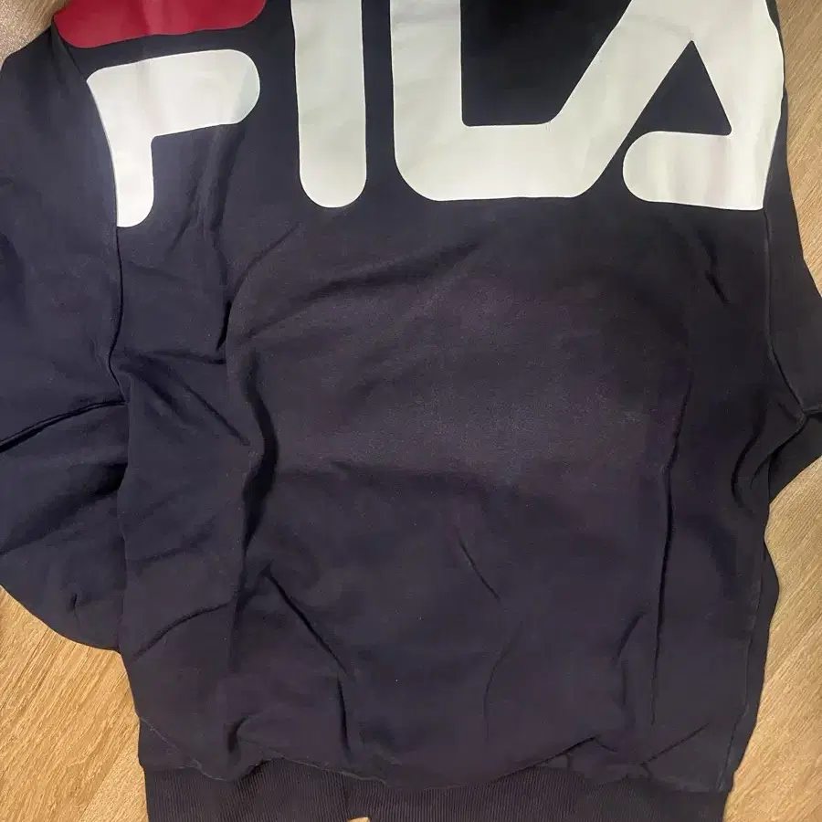 필라 fila 맨투맨