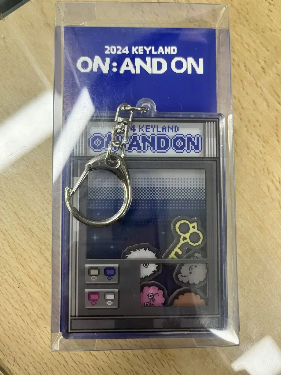 Shinee key Keyland Onda Shaker Keyring Unused