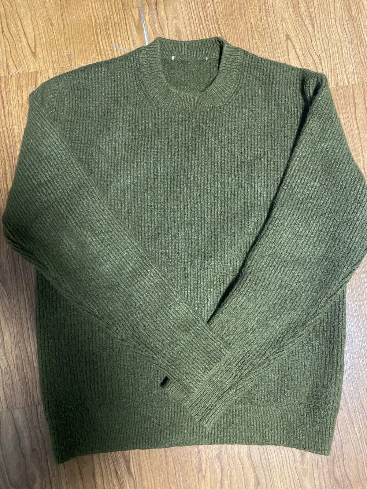 Men's Khaki Wool Knit Size 100