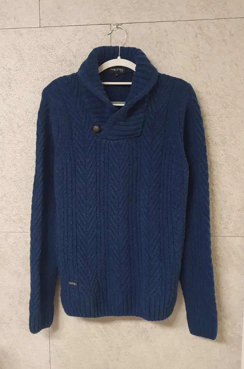 Mandukara knit