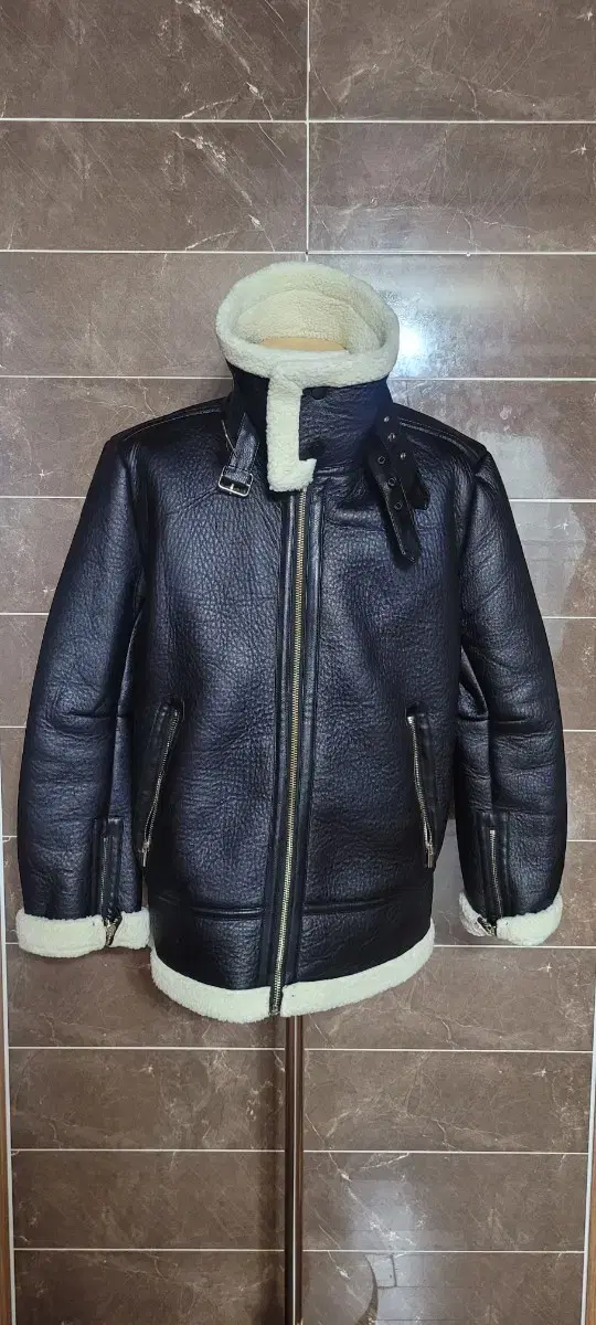 (Men's size 100-105) STCO EcoLeather Jacket.Mustang