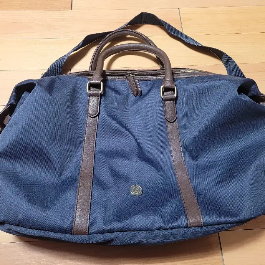 발렌타인 위크엔드 백(weekend bag)