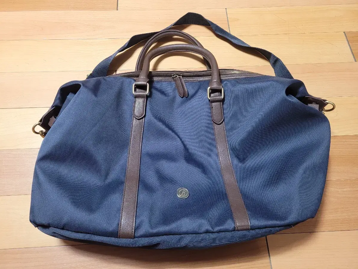 발렌타인 위크엔드 백(weekend bag)