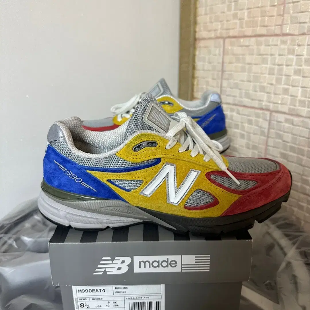 Shoe City x EAT x New Balance 990v4