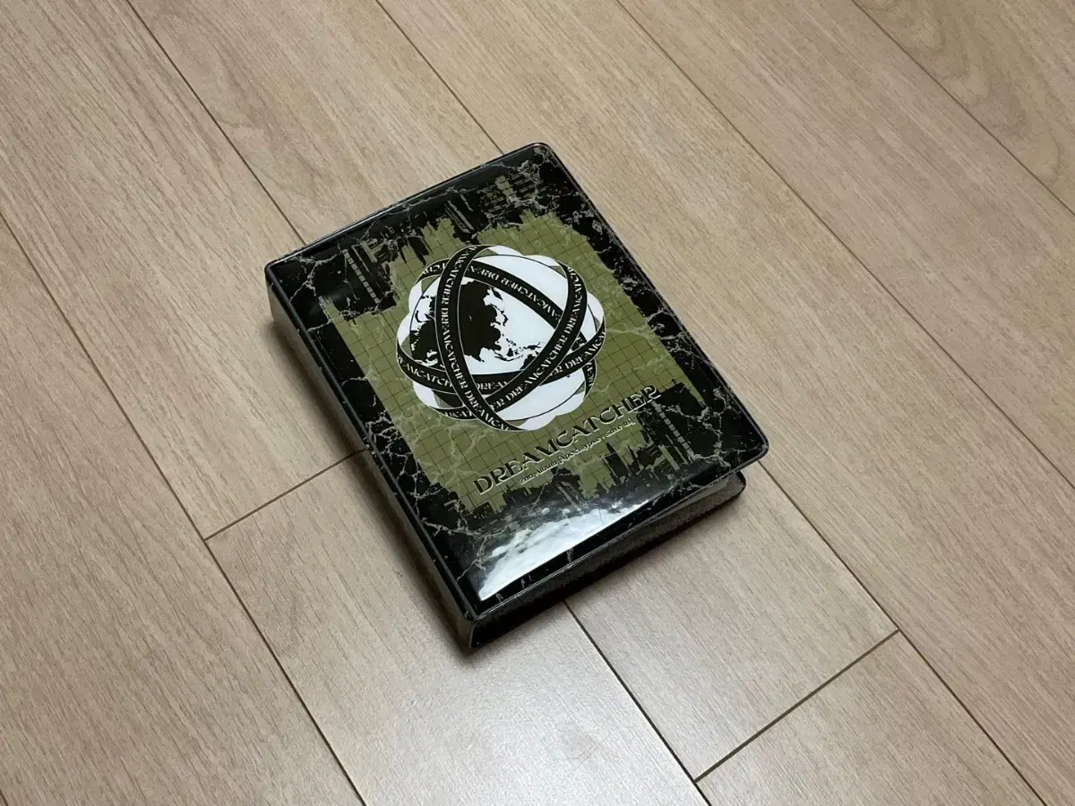 Dreamcatcher Maison collectbook binder including poca, full set, wts as bulk