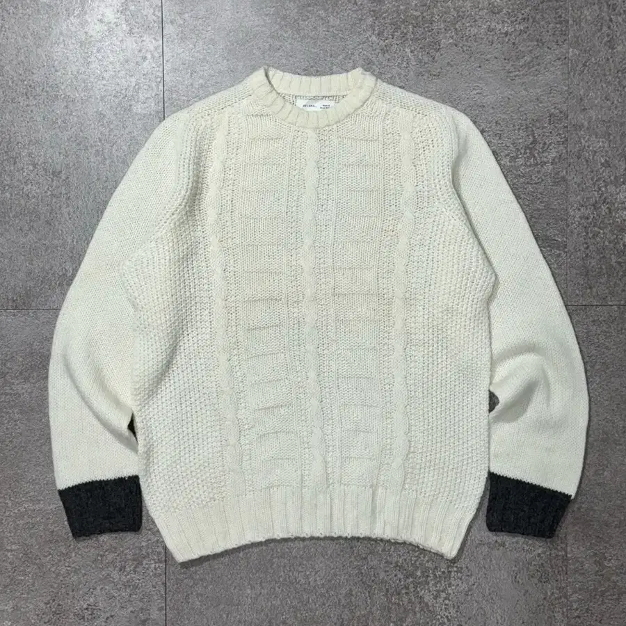 XL/ Vintage Britain Wool Sweater/ N19