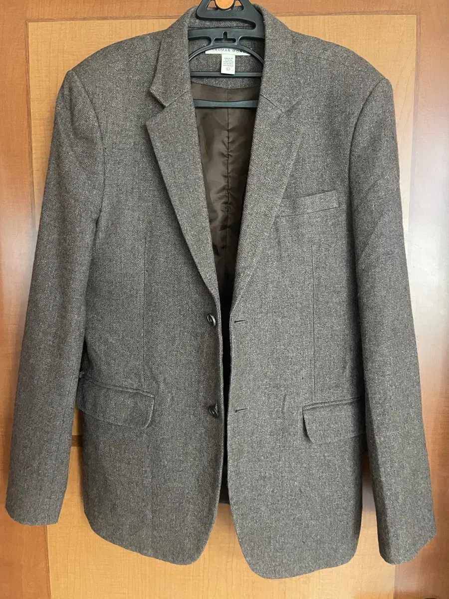 [L] Thomas More wool blazer