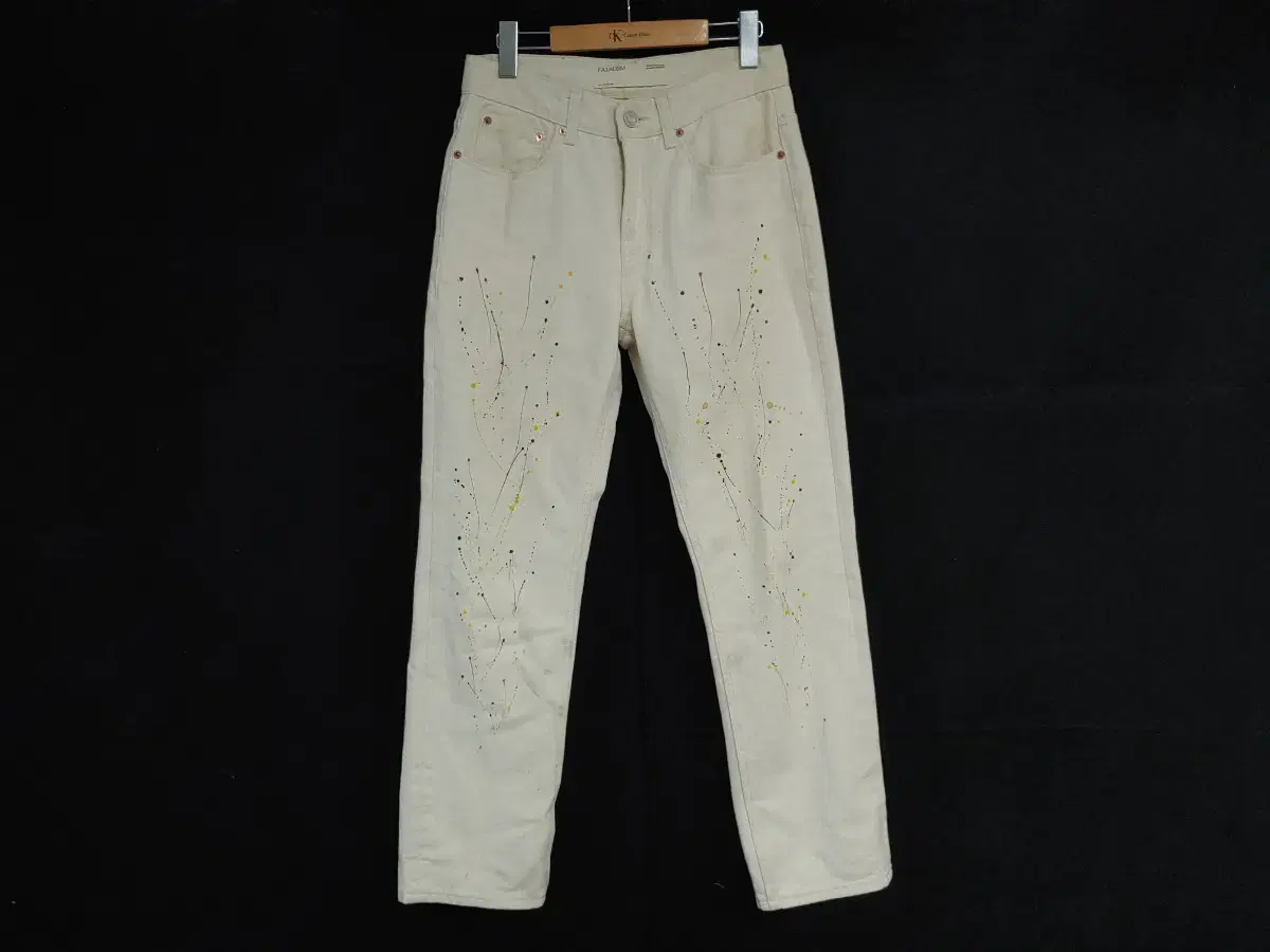 28-29" Fei Fei Vintage Jeans Wash Painting