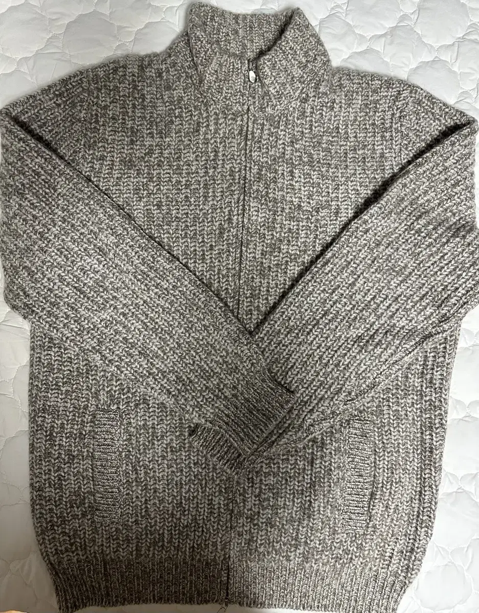 Brunello Cucinelli cashmere-knit zip-ups