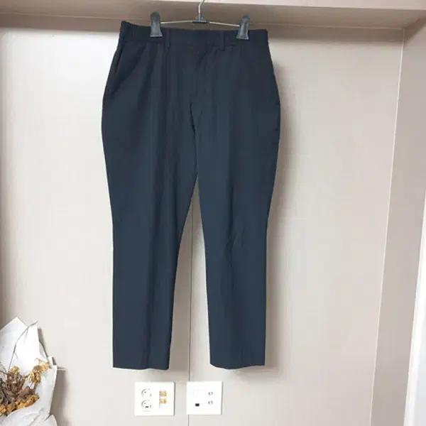 32) Lacoste Men's e.ji Slacks Pants