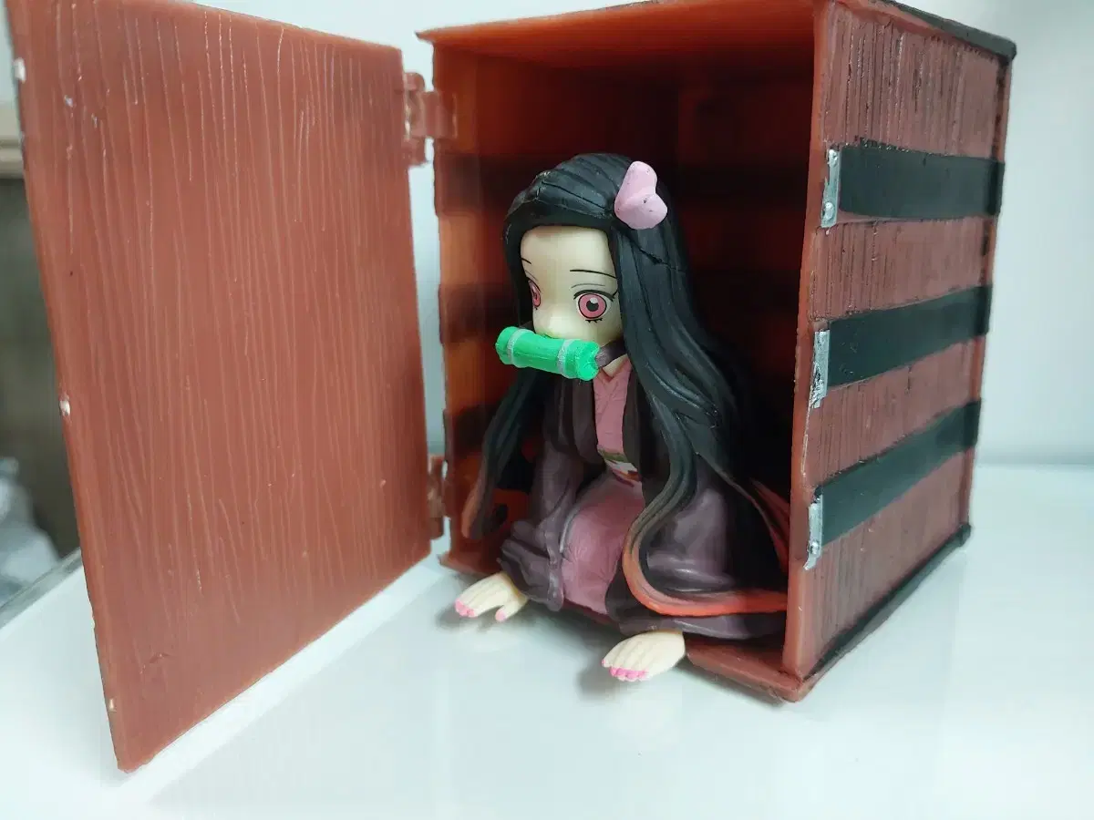 Demon Slayer Nezuko Figures Tanjiro Rengoku Ren Goku Xen Itzu