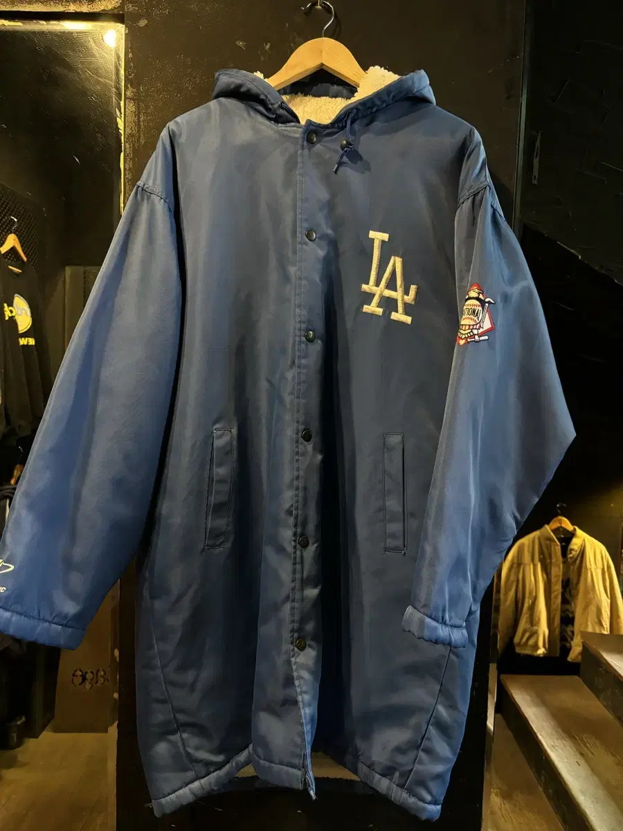 LA Dodgers Hooded Fleece Jacket (H4423)