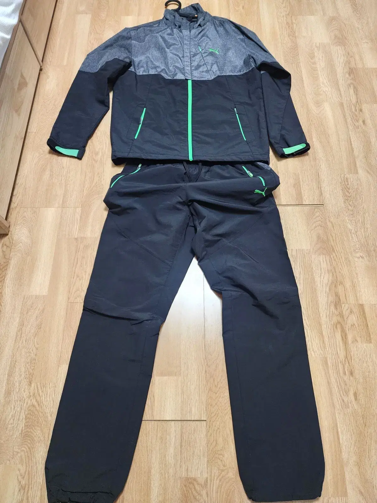 Puma Sweatpants Set (Top, Bottom) Size XL