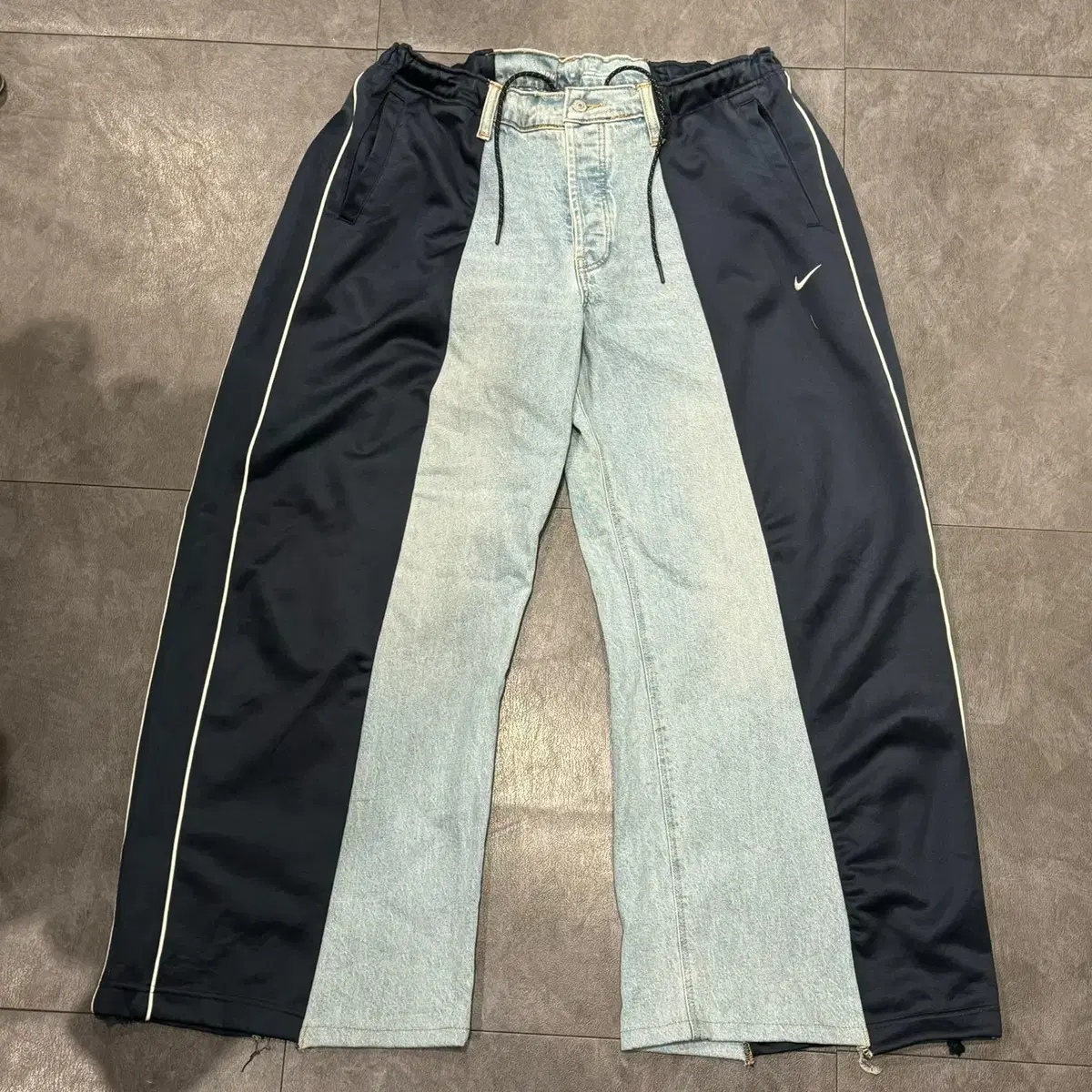 [IM] Nike Light Blue Navy Remake Balloon Pants