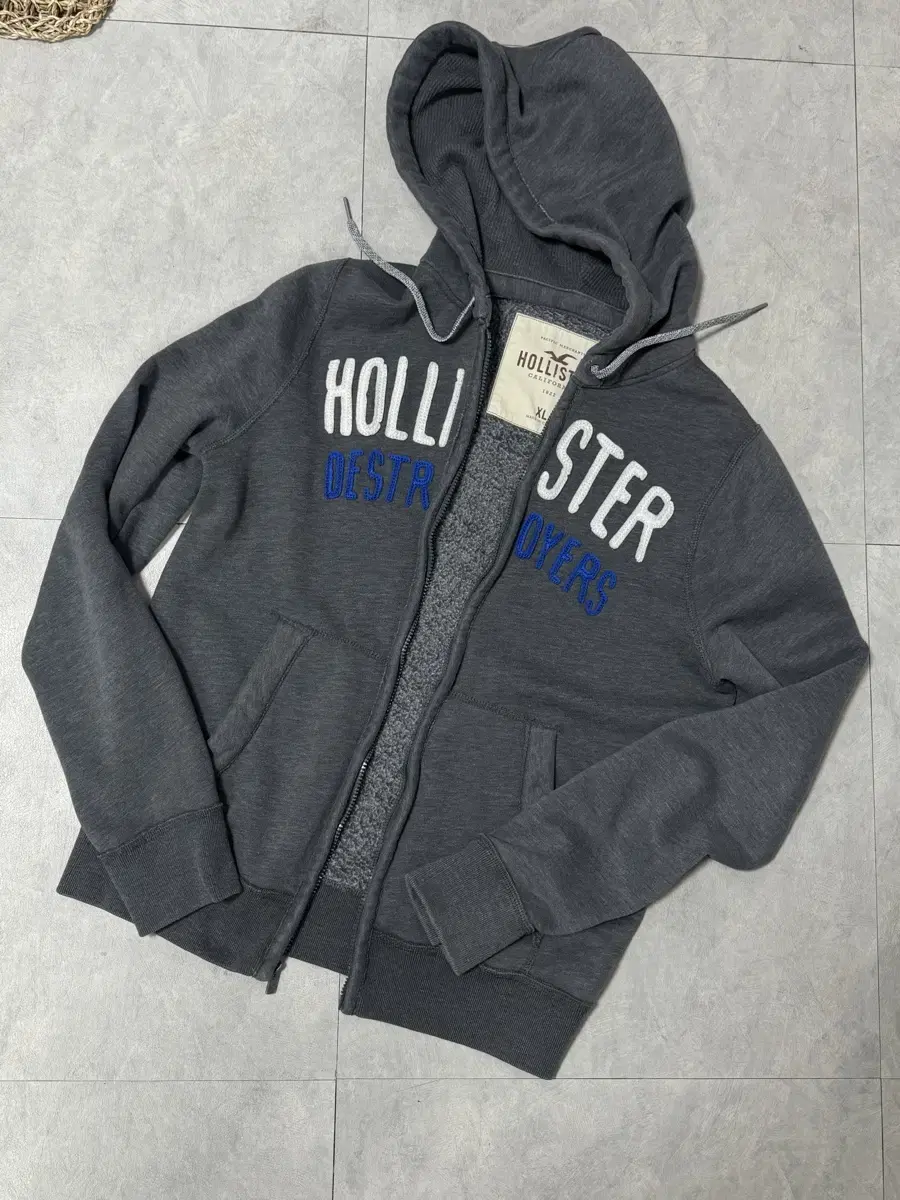 Hollister Brushed Hooded Zip-Up XL