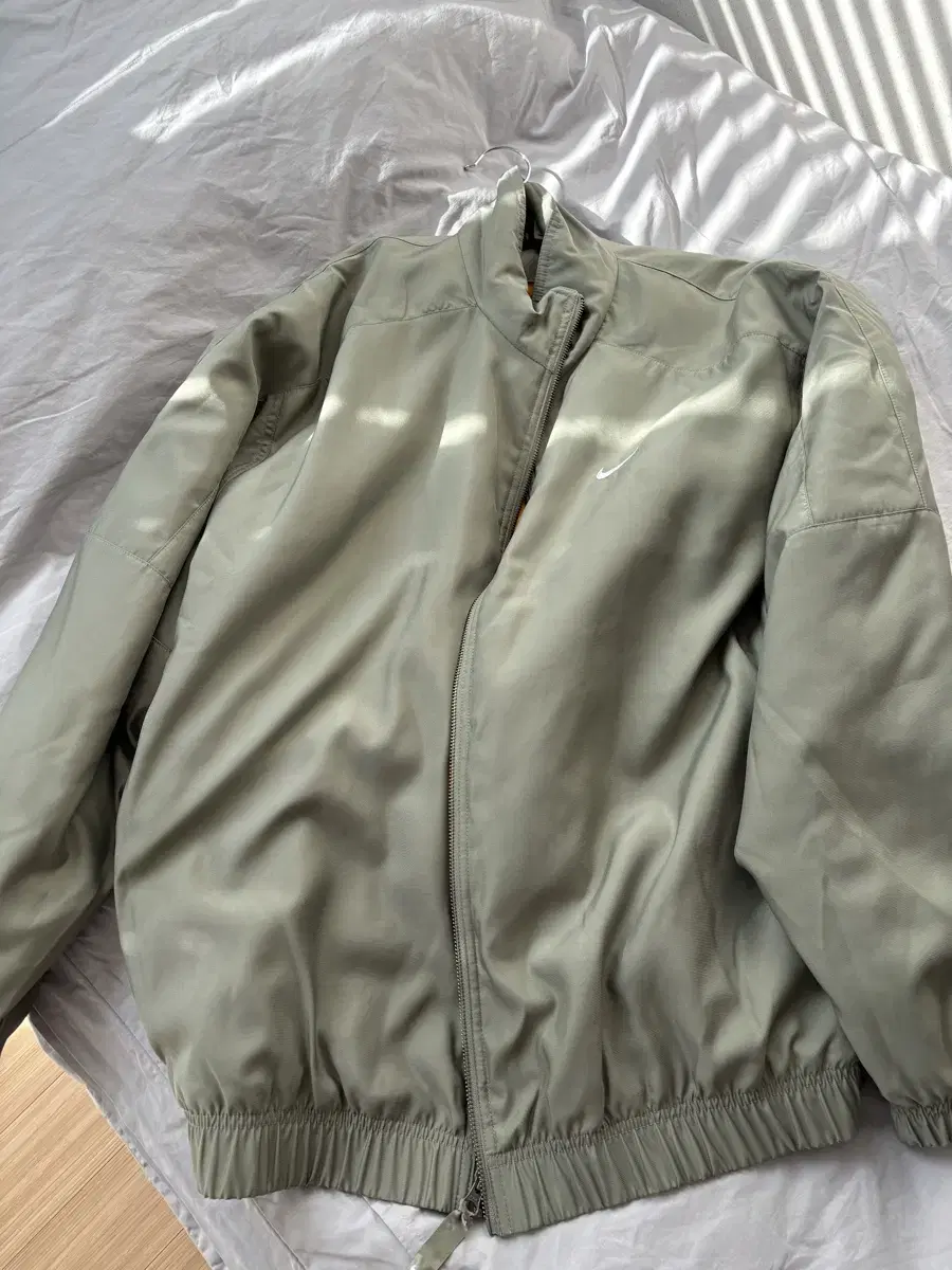 Nike NRG Solosusi Satin Bomber US XL