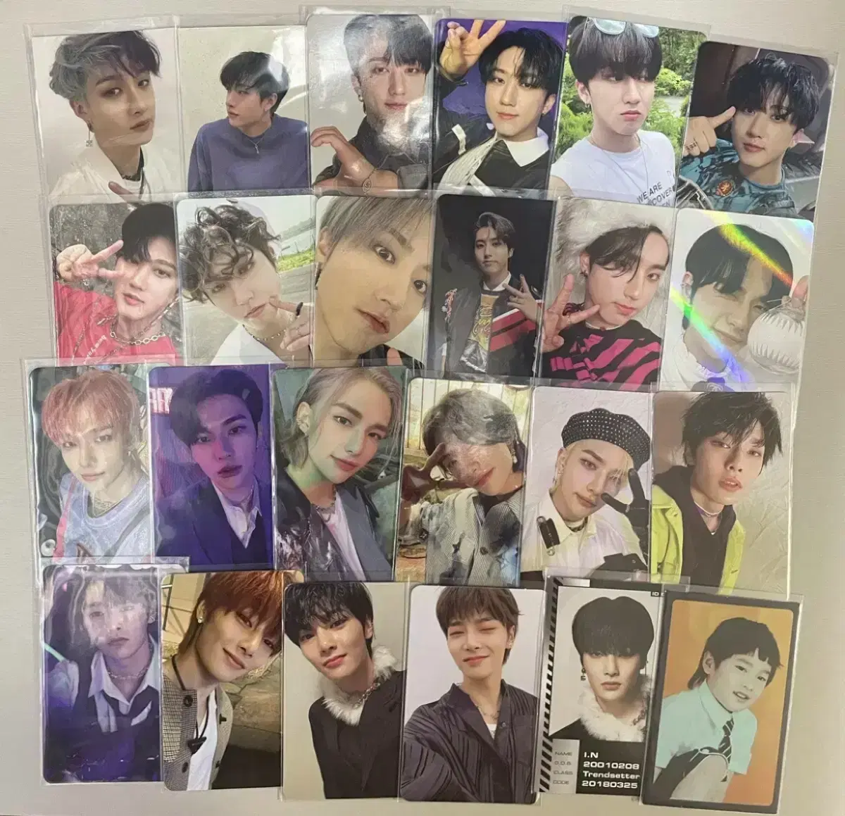 I dispose of it cheaply)) straykids photocard wts for 0.1-0.4