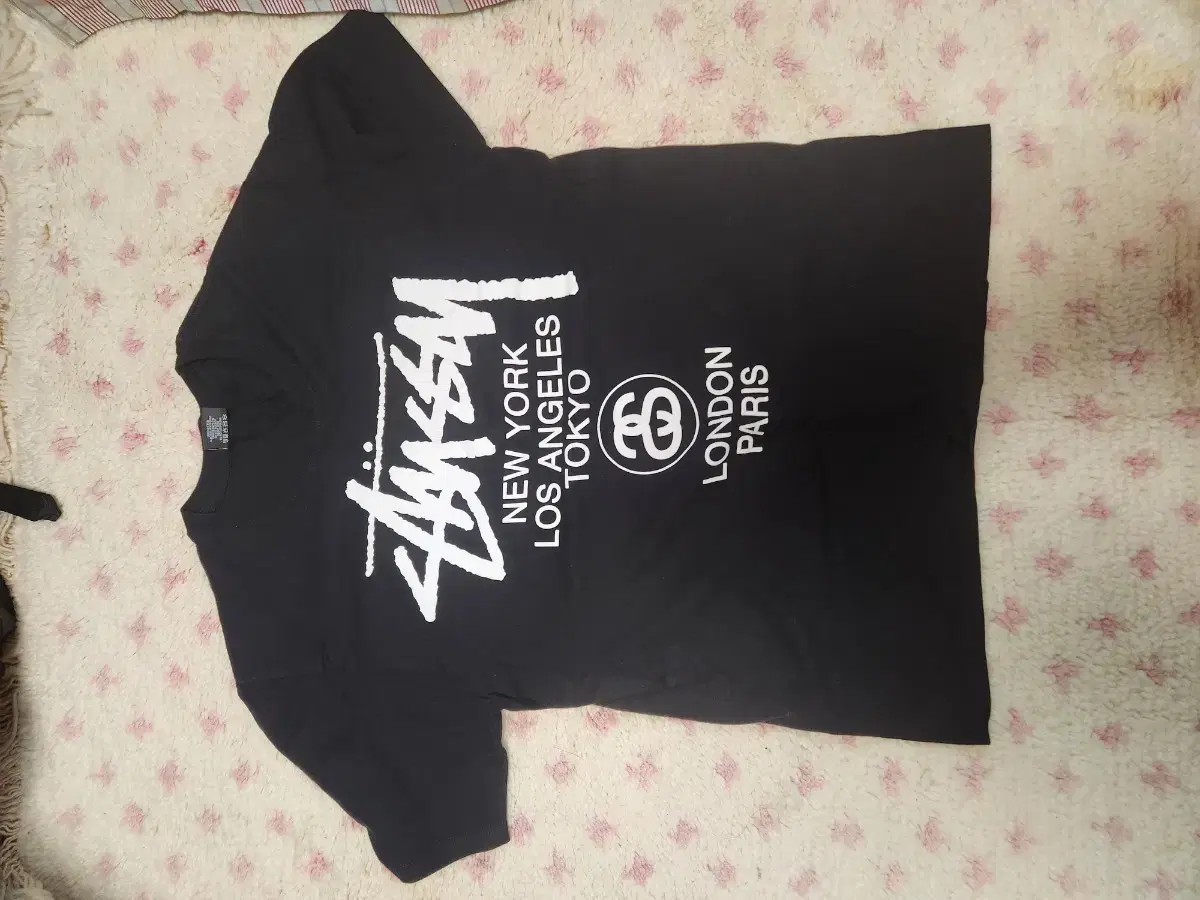 Stussy worldtour Short sleeve black M 1 piece