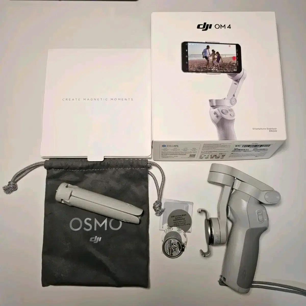 DJI OSMO 오즈모 모바일 4 (한번 사용)