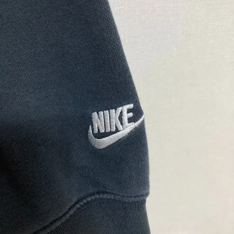 105 NIKE 나이키 더블 스우시 맨투맨