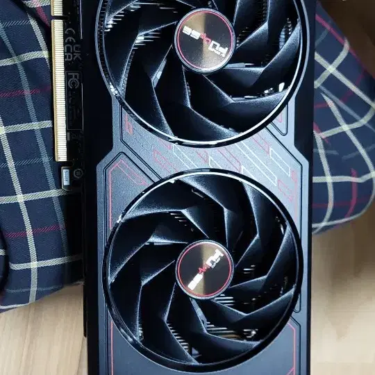 사파이어 펄스 RX7600XT 팝니다.